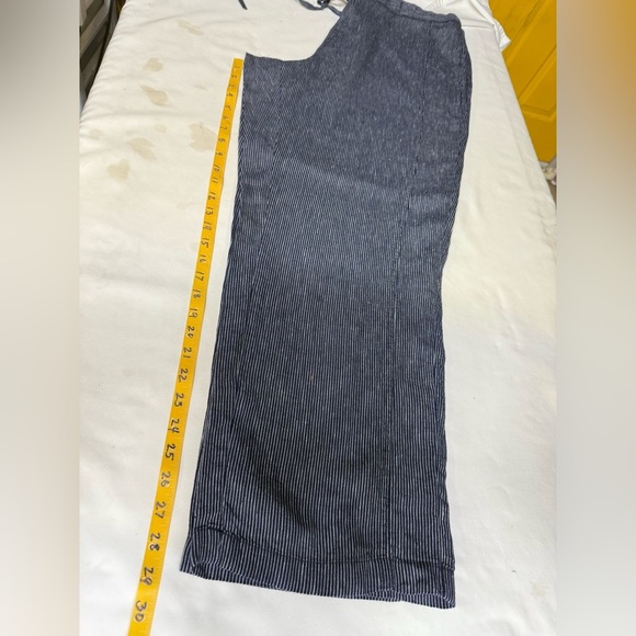 COLDWATER CREEK Navy Blue pinstriped 100% Linen Straight Leg Pants size L - Picture 12 of 12